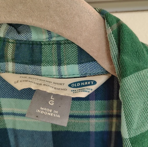 Old Navy Green and Blue Plaid Women's Shirt - Picture 2 of 3